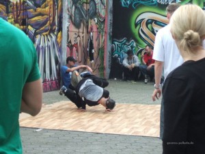 2014-09-06-Breakdance_Innenhof_Adlerstrasse
